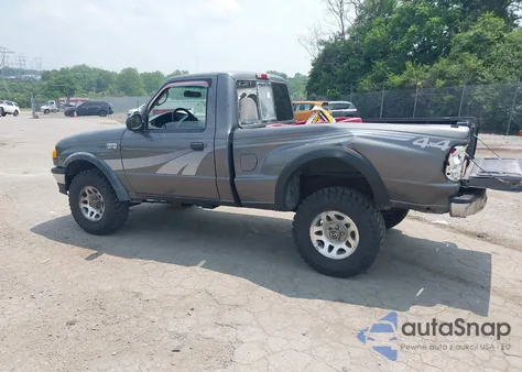 1998 Mazda B3000 Se/Sx из США, поврежденный, VIN 4F4YR13U8WTM07754